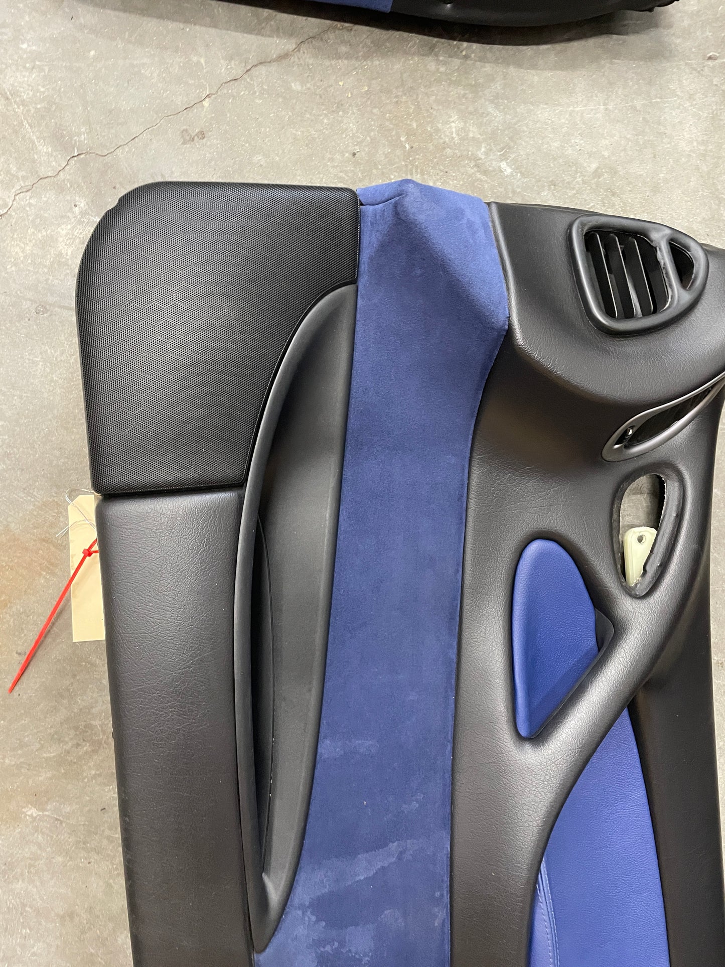 2005 Pontiac GTO Blue Interior Set Seats, Door Panels, Trim Etc. OEM