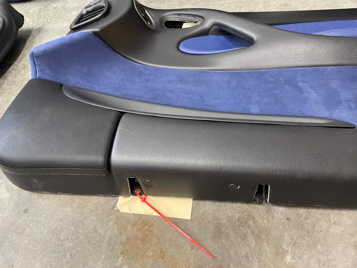 2005 Pontiac GTO Blue Interior Set Seats, Door Panels, Trim Etc. OEM