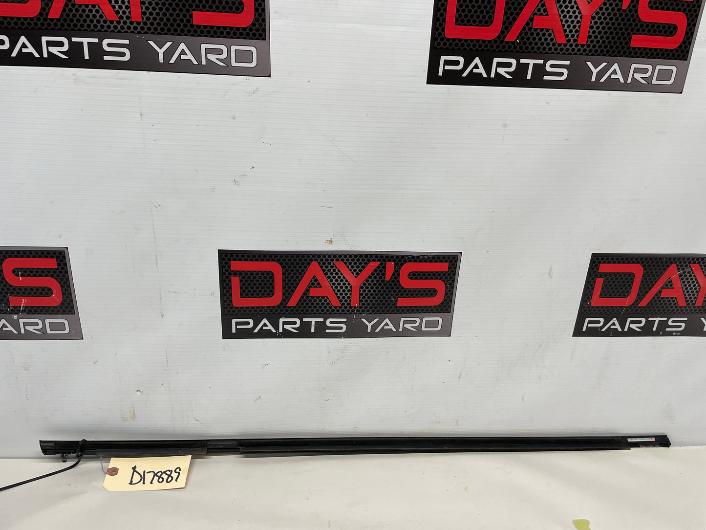 2017 Chevy SS Sedan RH Passenger Rear Window Belt Molding Trim OEM - Day's Parts Yard