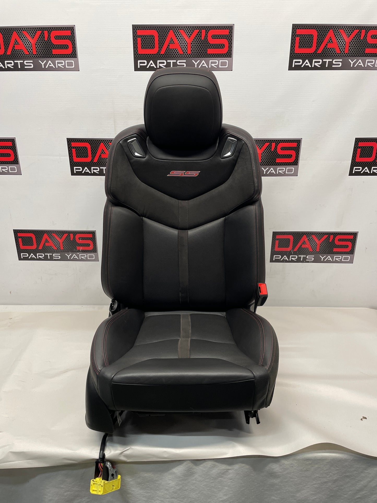 2014 Chevy SS Sedan RH Passenger Front Seat OEM - Day's Parts Yard