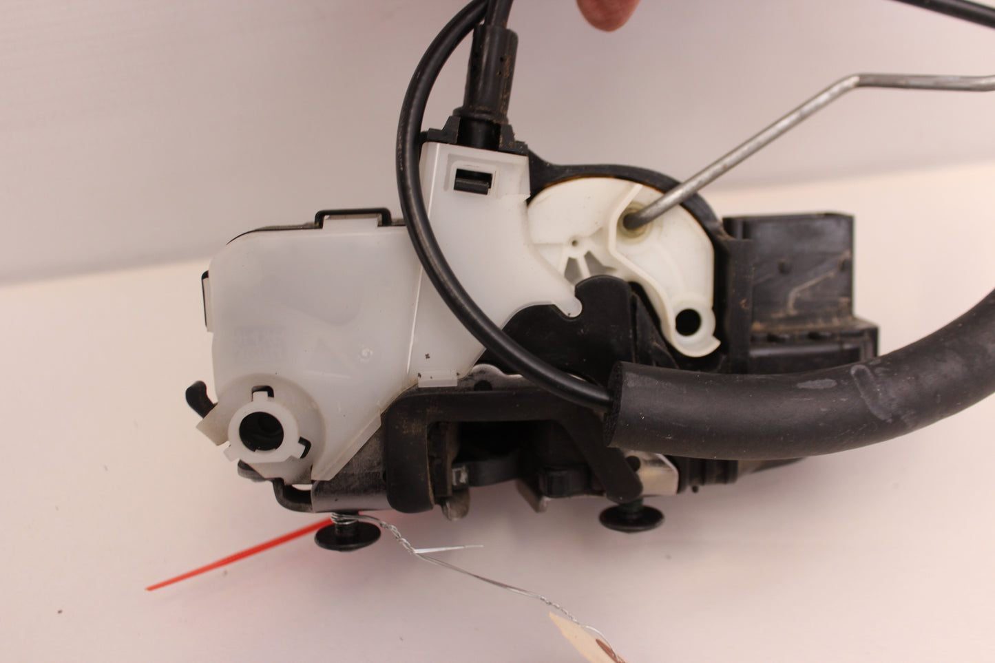 2013 Chevy Camaro ZL1 Front RH Passenger Door Lock Actuator OEM - Day's Parts Yard