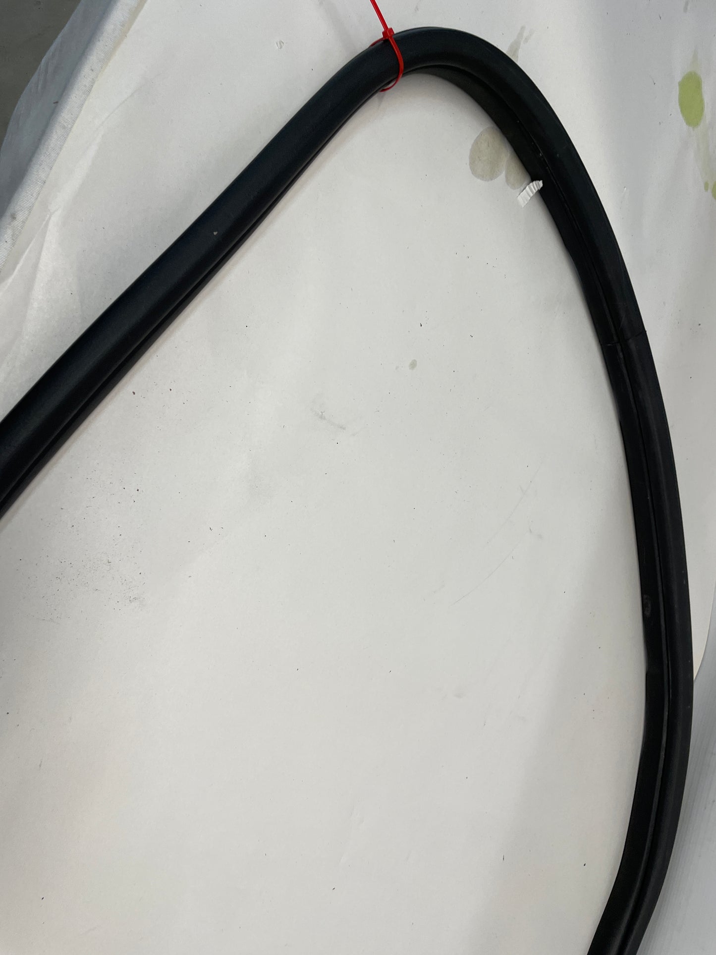 2017 Chevy SS Sedan RH Passenger Front Door Rubber Weather Strip OEM - Day's Parts Yard