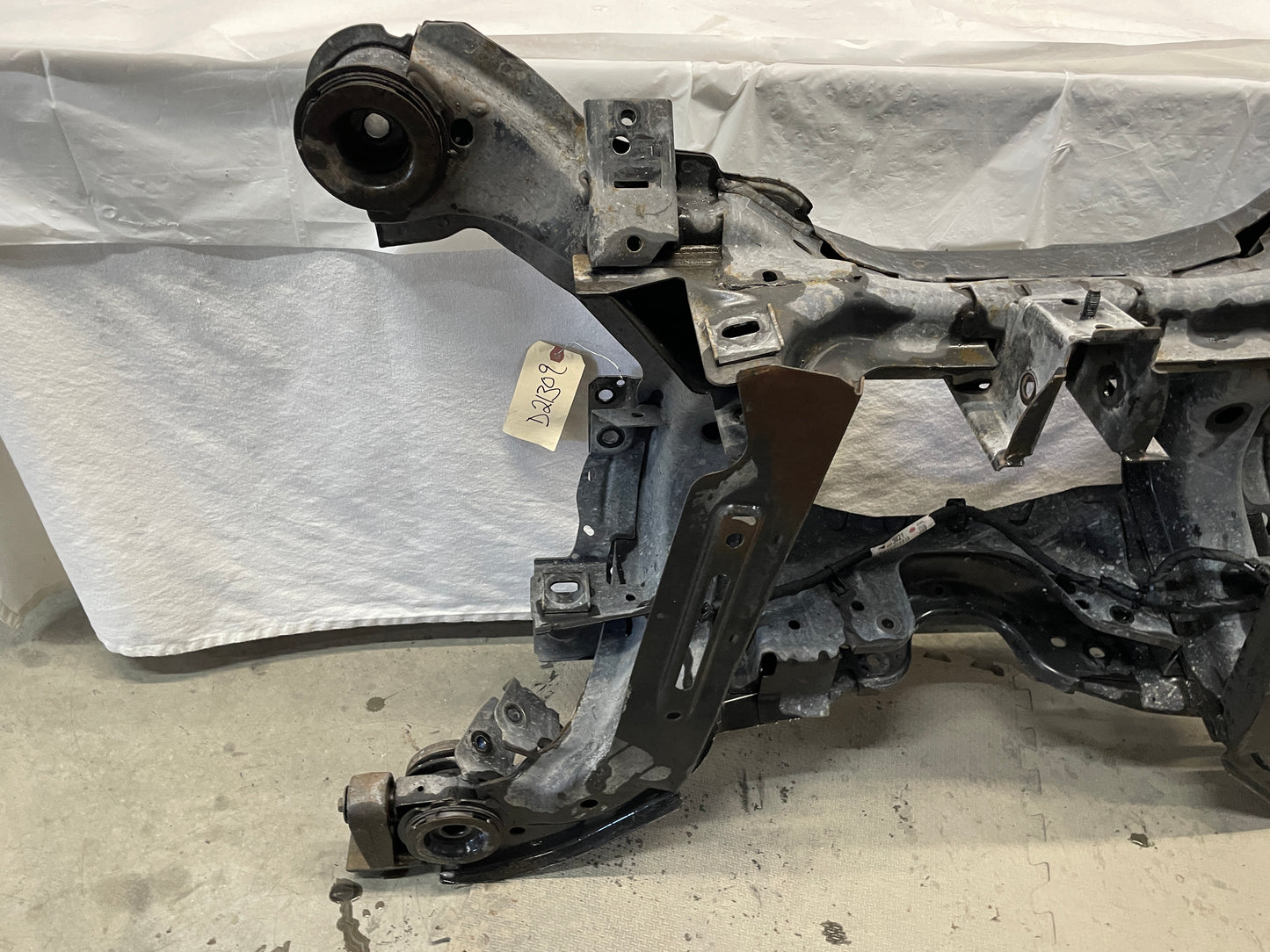 2014 Chevy Caprice PPV Rear Suspension Differential Cradle Subframe K Member OEM - Day's Parts Yard