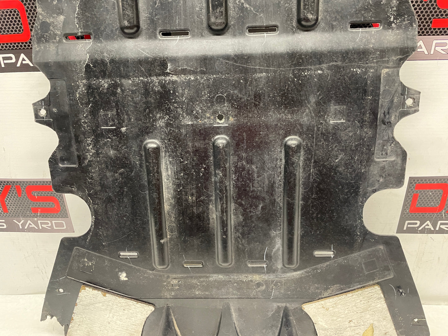 2013 Chevy Camaro ZL1 Lower Front Air Dam Undertray Baffle Panel OEM DAMAGED - Day's Parts Yard