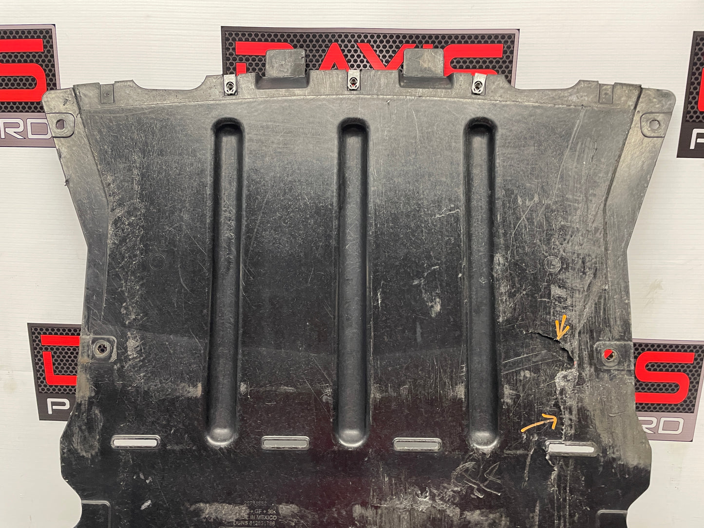 2013 Chevy Camaro ZL1 Lower Front Air Dam Undertray Baffle Panel OEM DAMAGED - Day's Parts Yard