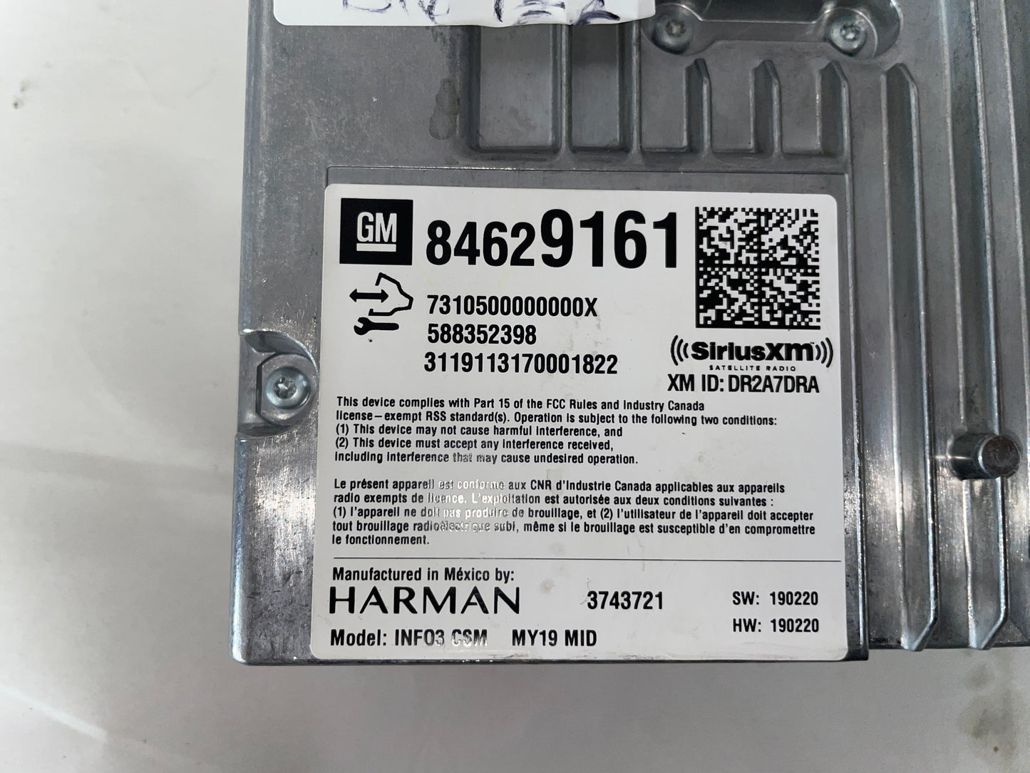 2019 Chevy Camaro ZL1 1LE Satellite Radio Receiver Module OEM - Day's Parts Yard