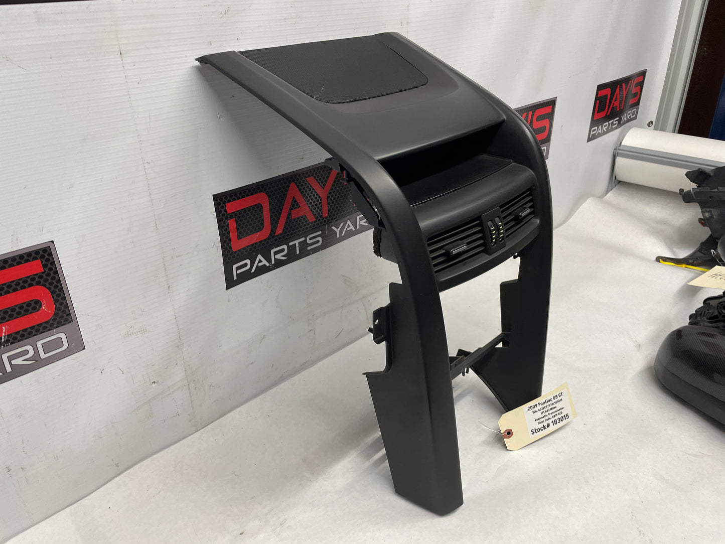 2009 Pontiac G8 GT Dash Radio Dash Bezel OEM - Day's Parts Yard