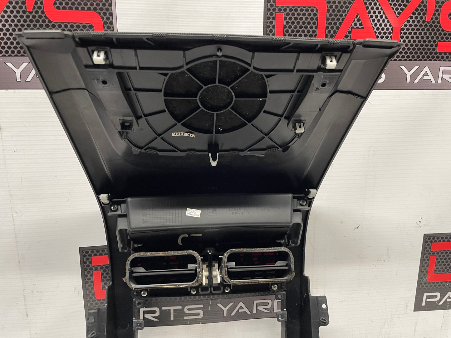 2009 Pontiac G8 GT Dash Radio Dash Bezel OEM - Day's Parts Yard
