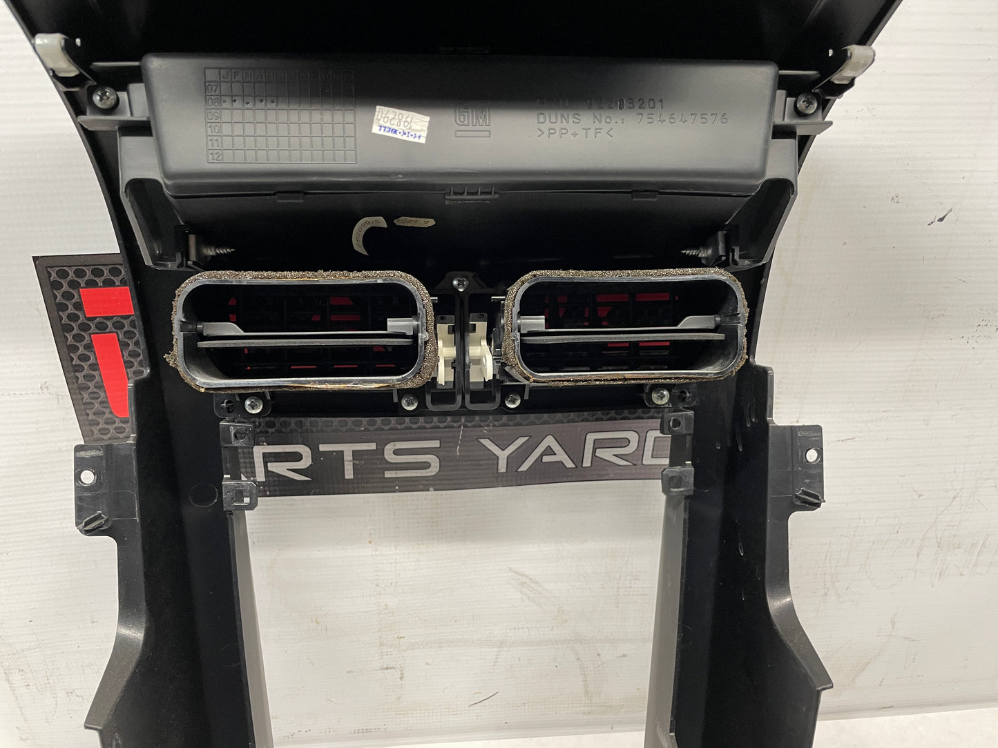 2009 Pontiac G8 GT Dash Radio Dash Bezel OEM - Day's Parts Yard