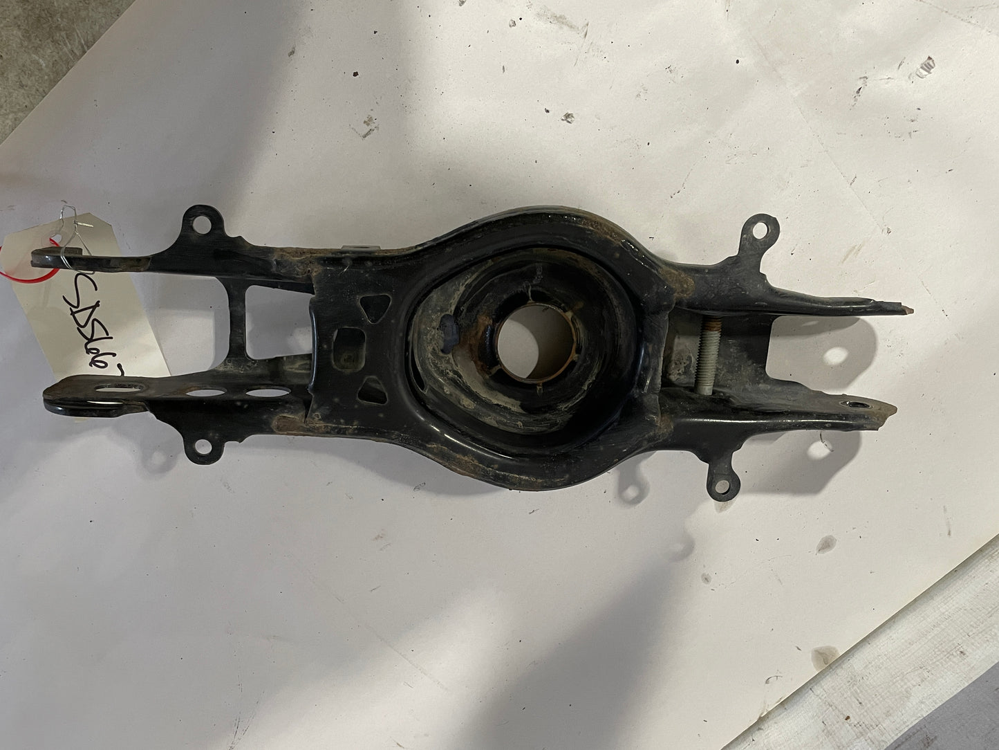 2021 Chevy Camaro SS Rear RH Passenger Suspension Lower Control Arm OEM - Day's Parts Yard