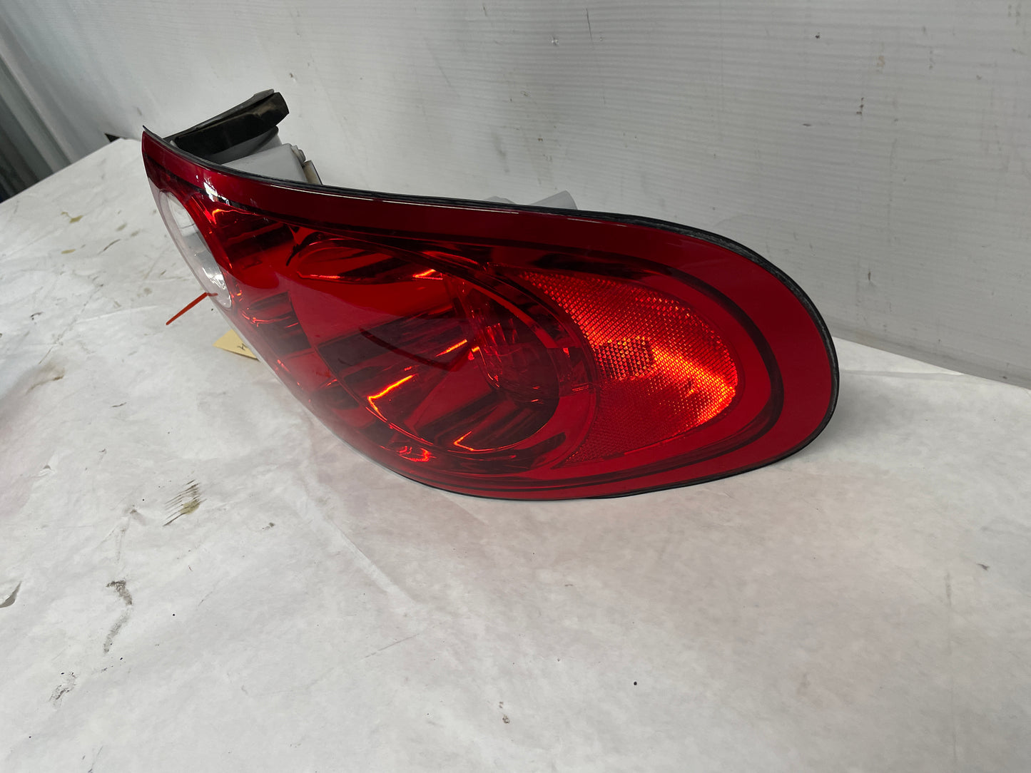 2005 Pontiac GTO RH Passenger Tail Light Taillight Lamp OEM - Day's Parts Yard