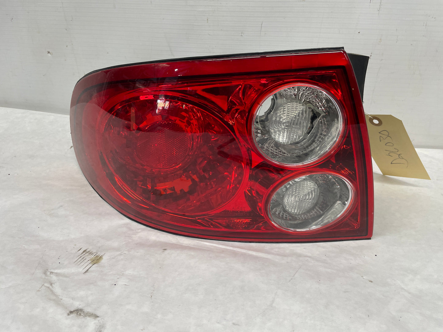 2005 Pontiac GTO LH Driver Tail Light Taillight Lamp OEM - Day's Parts Yard