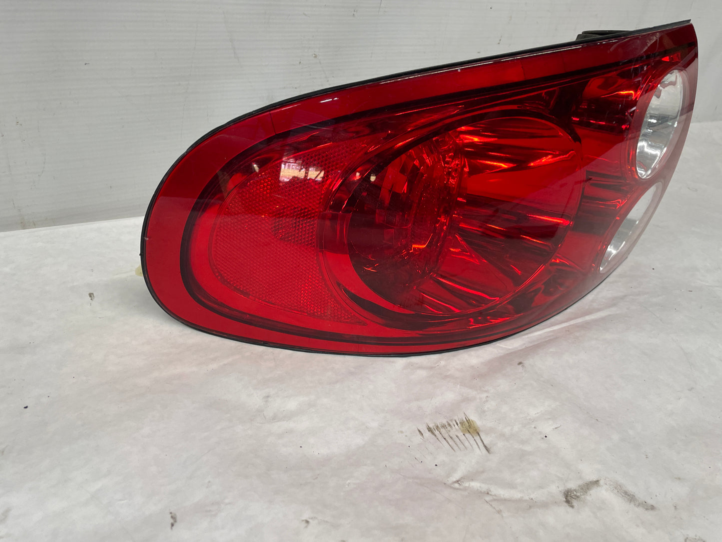 2005 Pontiac GTO LH Driver Tail Light Taillight Lamp OEM - Day's Parts Yard
