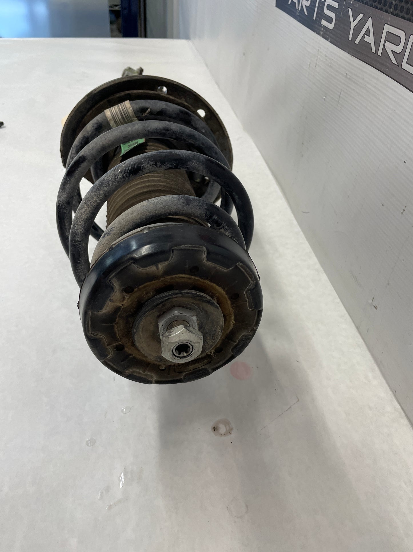 2015 Chevy Camaro SS RH Passenger Front Suspension Shock Strut Assembly Absorber OEM