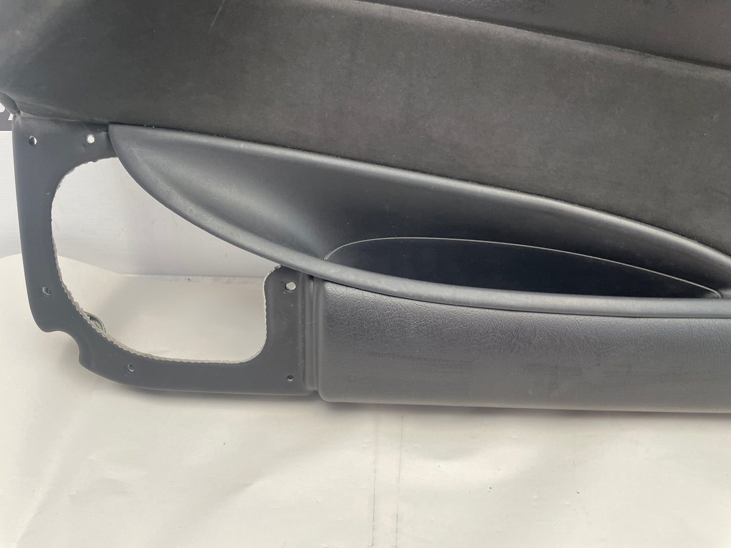 2006 Pontiac GTO RH Passenger Door Panel OEM - Day's Parts Yard