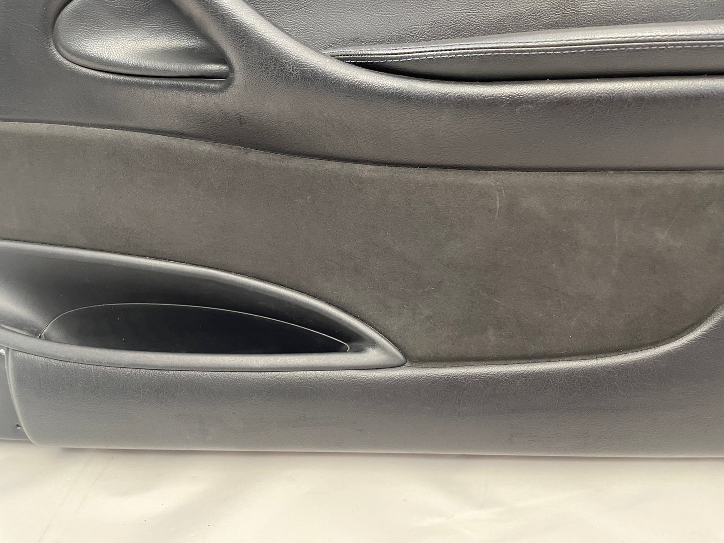 2006 Pontiac GTO RH Passenger Door Panel OEM - Day's Parts Yard