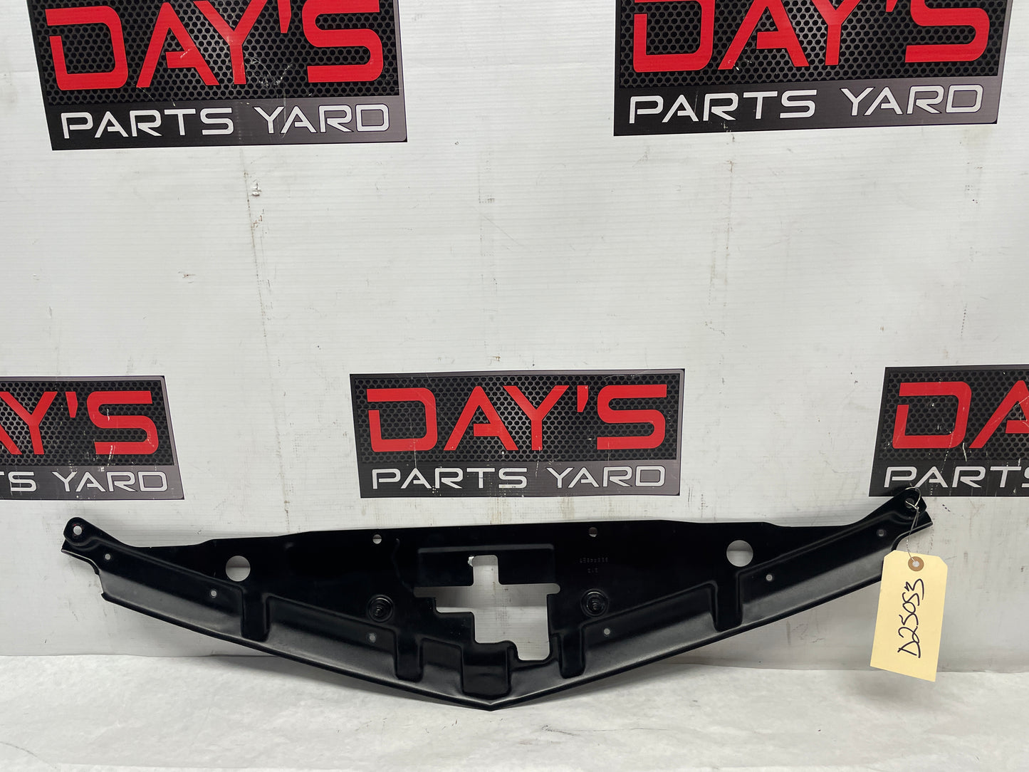 2013 Chevy Camaro ZL1 Front Bumper Upper Support OEM - Day's Parts Yard