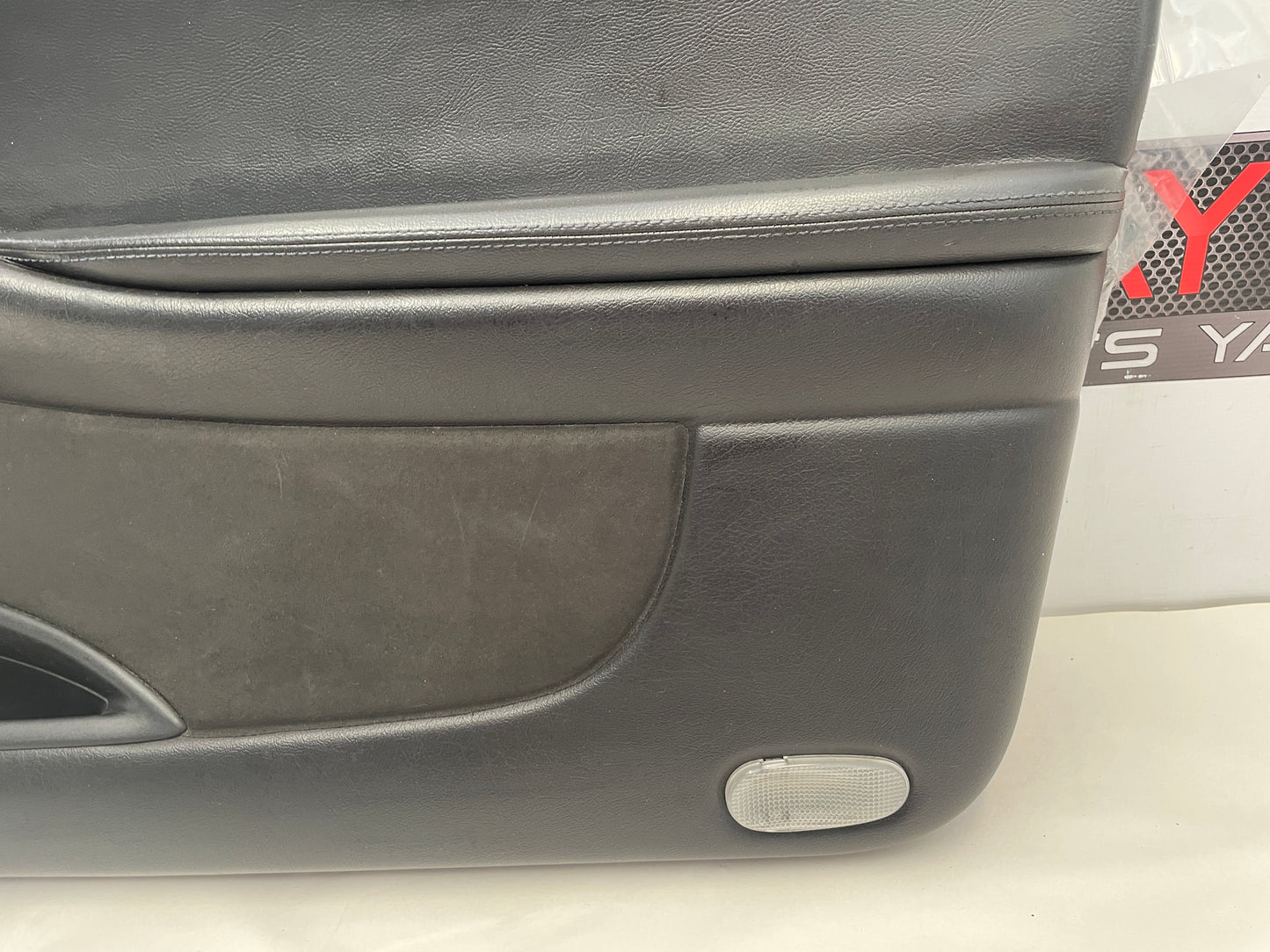 2006 Pontiac GTO RH Passenger Door Panel OEM - Day's Parts Yard