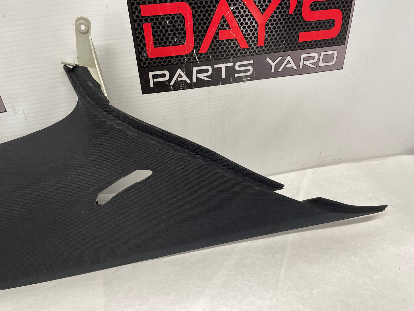2005 Pontiac GTO LH Driver Rear Interior Quarter C Pillar Seat Belt Cover Trim Panel OEM