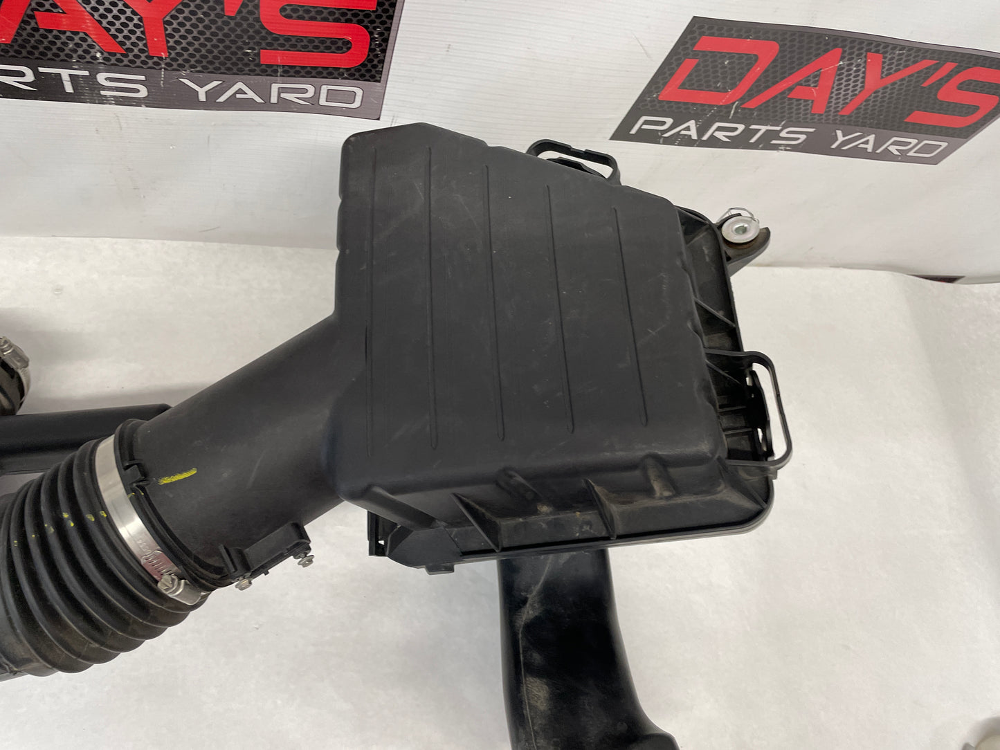 2015 Chevy Camaro SS Factory OEM Air Intake Box Assembly