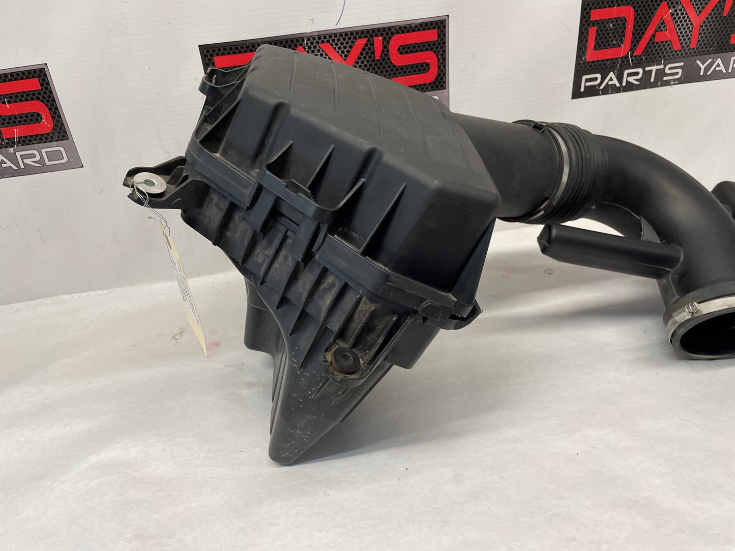 2015 Chevy Camaro SS Factory OEM Air Intake Box Assembly