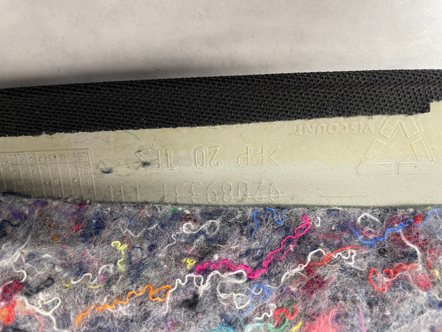 2005 Pontiac GTO LH Driver Rear Interior Quarter C Pillar Seat Belt Cover Trim Panel OEM