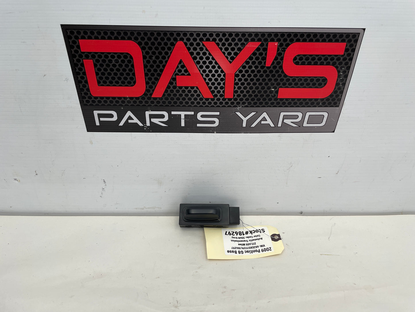2009 Pontiac G8 Base Front Seat Power Switch OEM - Day's Parts Yard