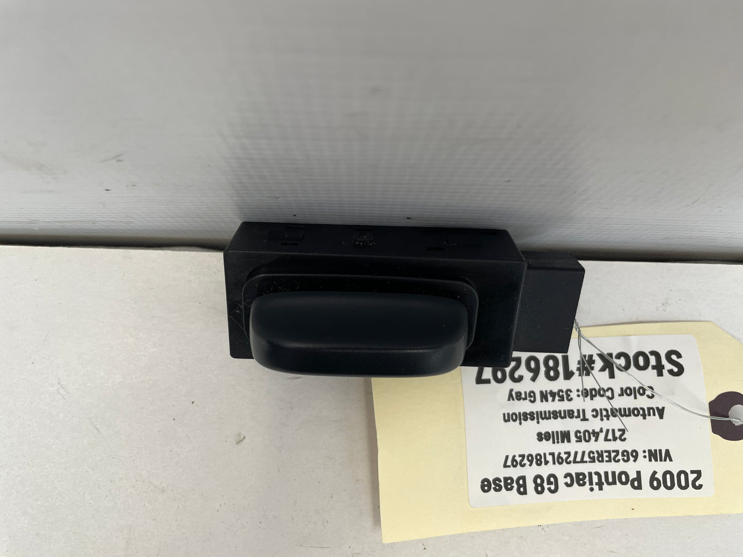 2009 Pontiac G8 Base Front Seat Power Switch OEM - Day's Parts Yard