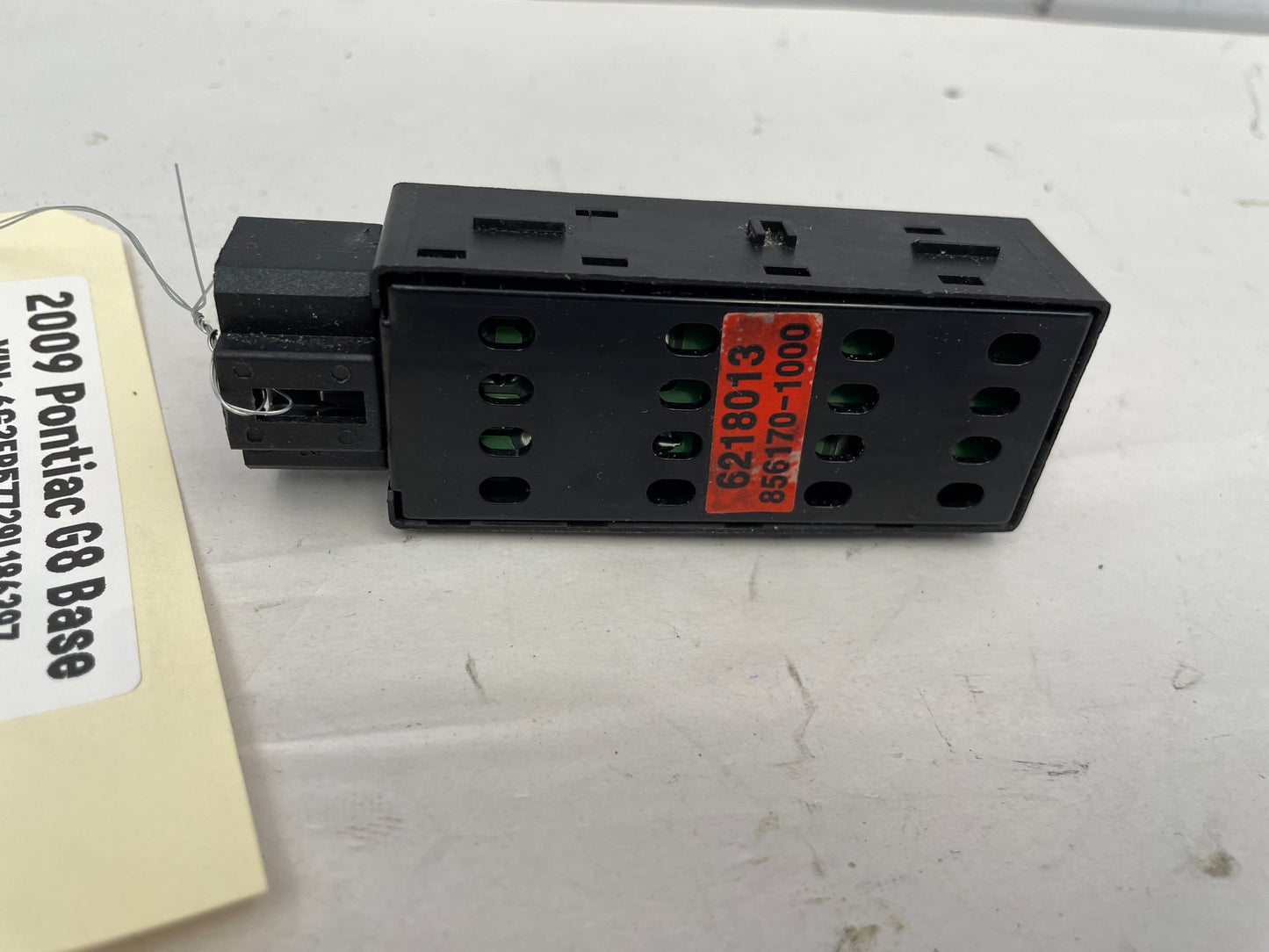 2009 Pontiac G8 Base Front Seat Power Switch OEM - Day's Parts Yard