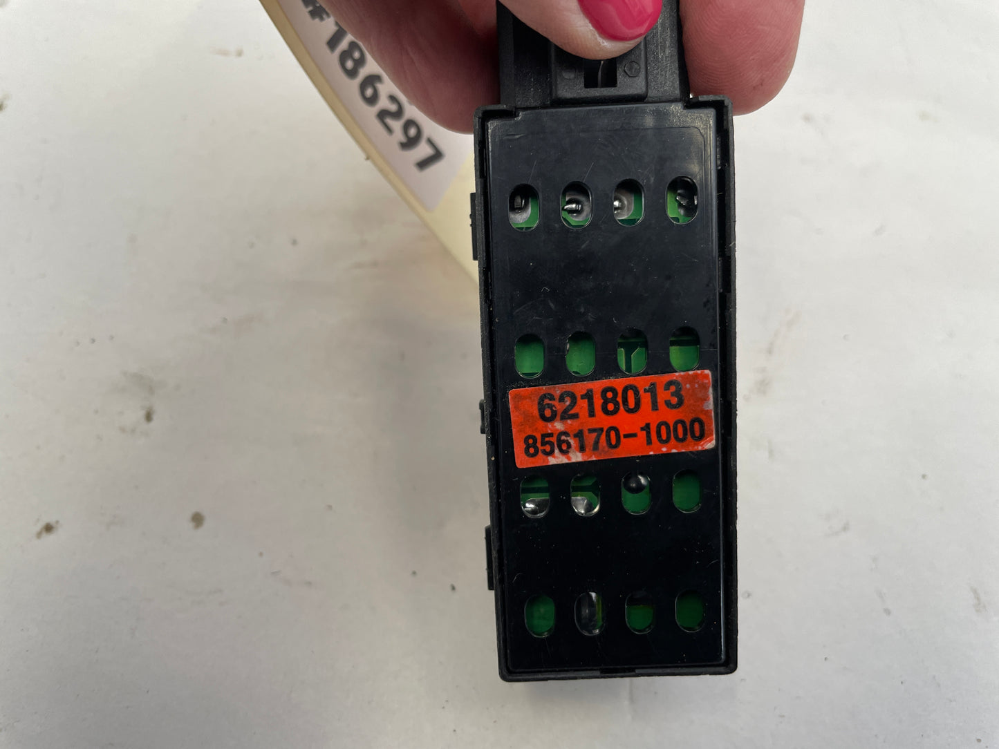 2009 Pontiac G8 Base Front Seat Power Switch OEM - Day's Parts Yard