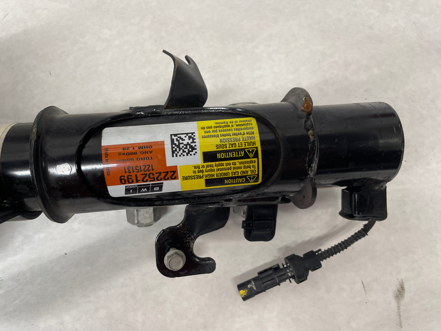 2013 Chevy Camaro ZL1 RH & LH Front Magnetic Ride Struts OEM - Day's Parts Yard