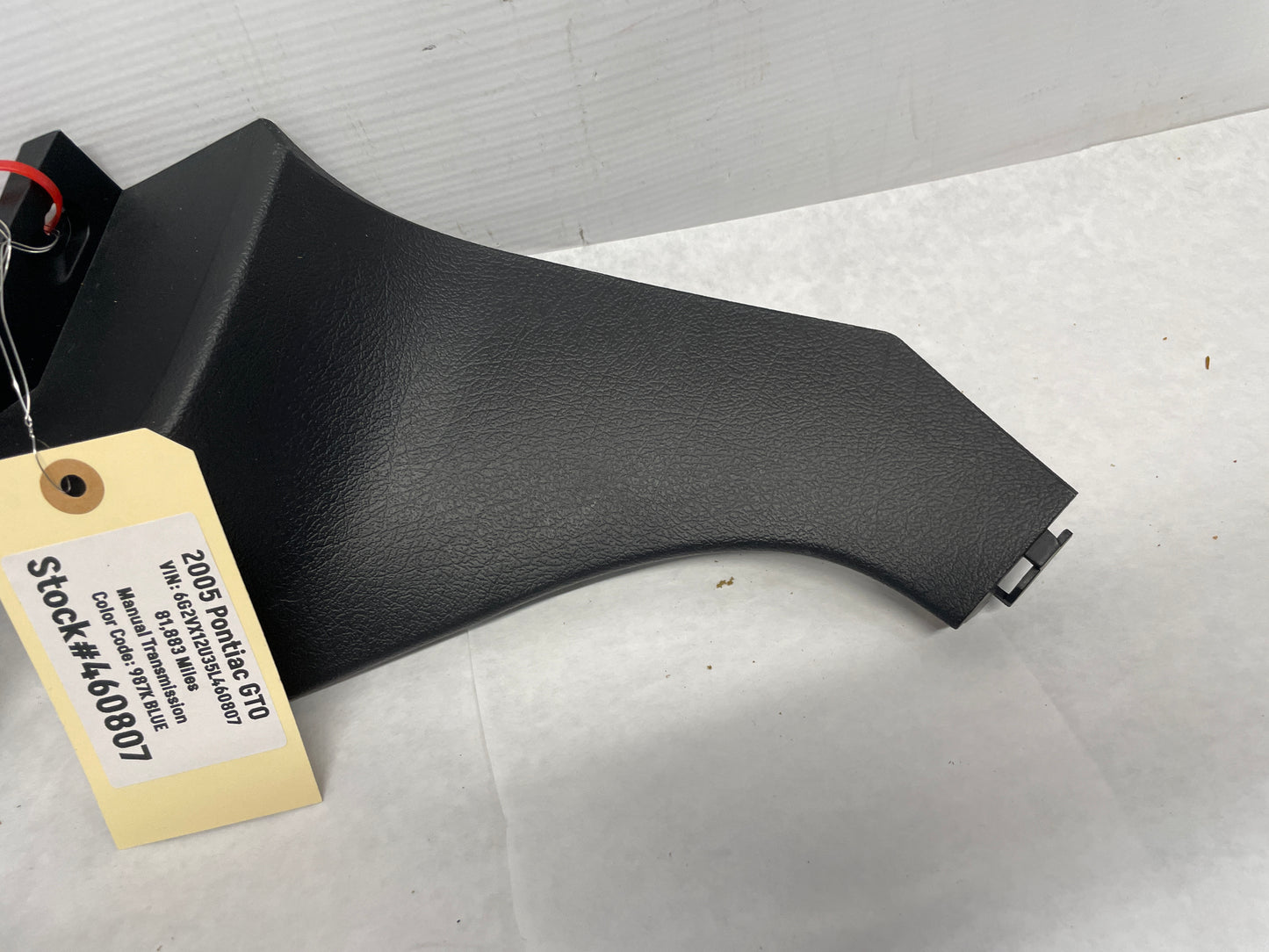 2005 Pontiac GTO RH & LH Center Console Dash Trim Moldings OEM - Day's Parts Yard
