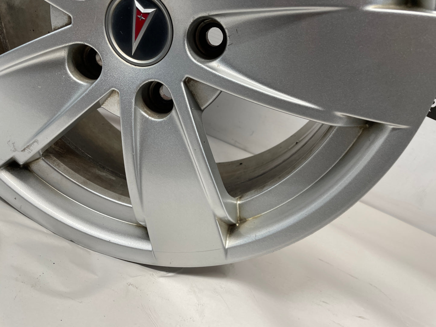 2004 Pontiac GTO Factory OEM Wheel 17X8 OEM - Day's Parts Yard