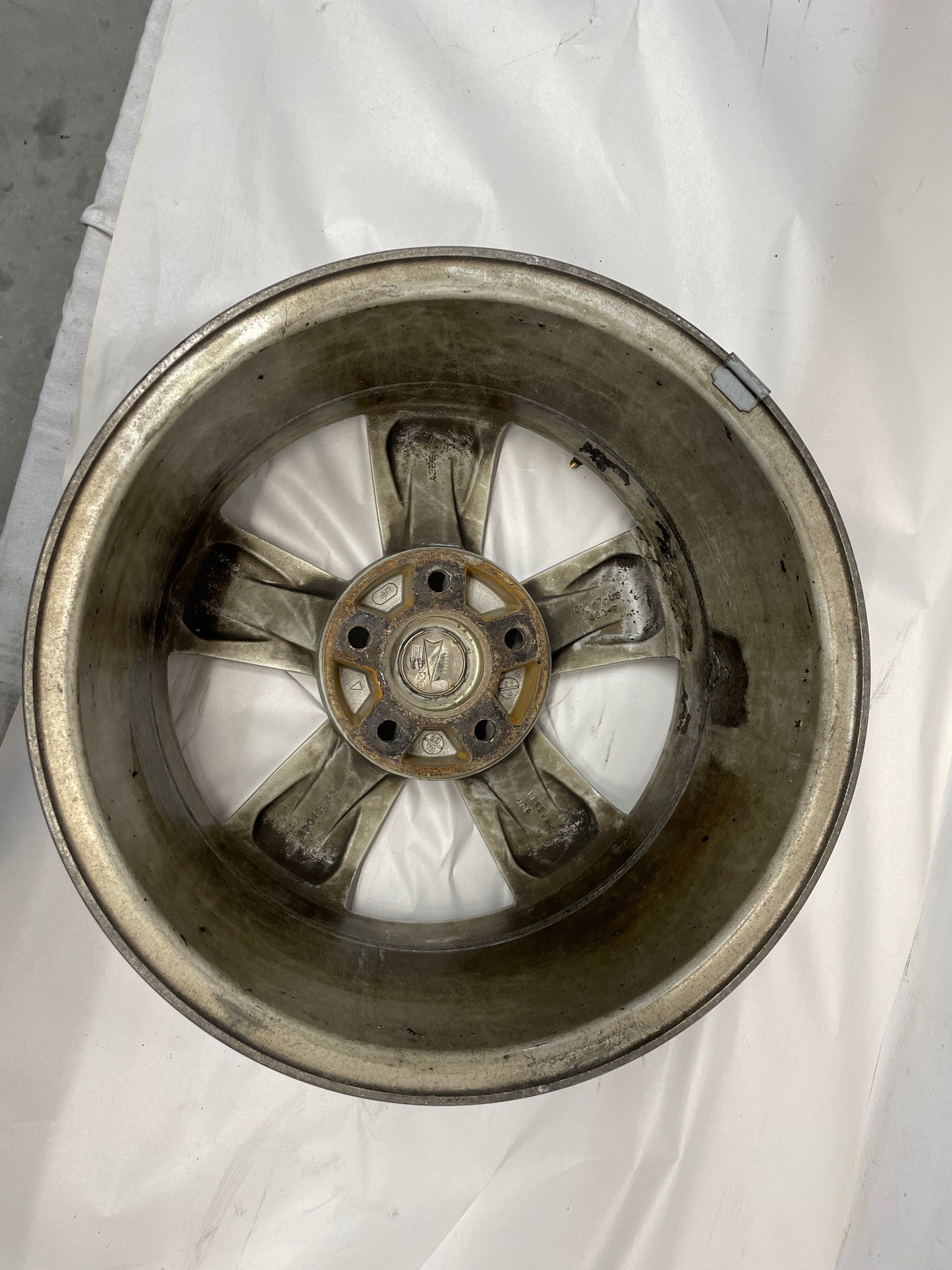 2004 Pontiac GTO Factory OEM Wheel 17X8 OEM - Day's Parts Yard
