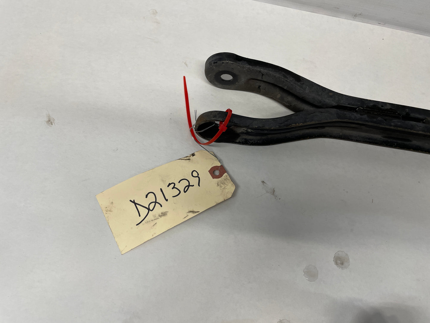 2014 Chevy Caprice PPV RH Passenger Rear Suspension Trailing Control Arm OEM - Day's Parts Yard