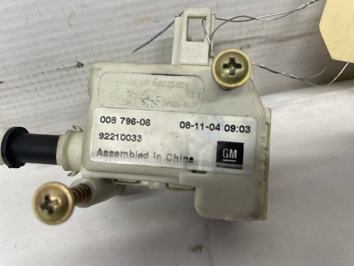 2005 Pontiac GTO Trunk Deck Lid Lock Actuator OEM - Day's Parts Yard