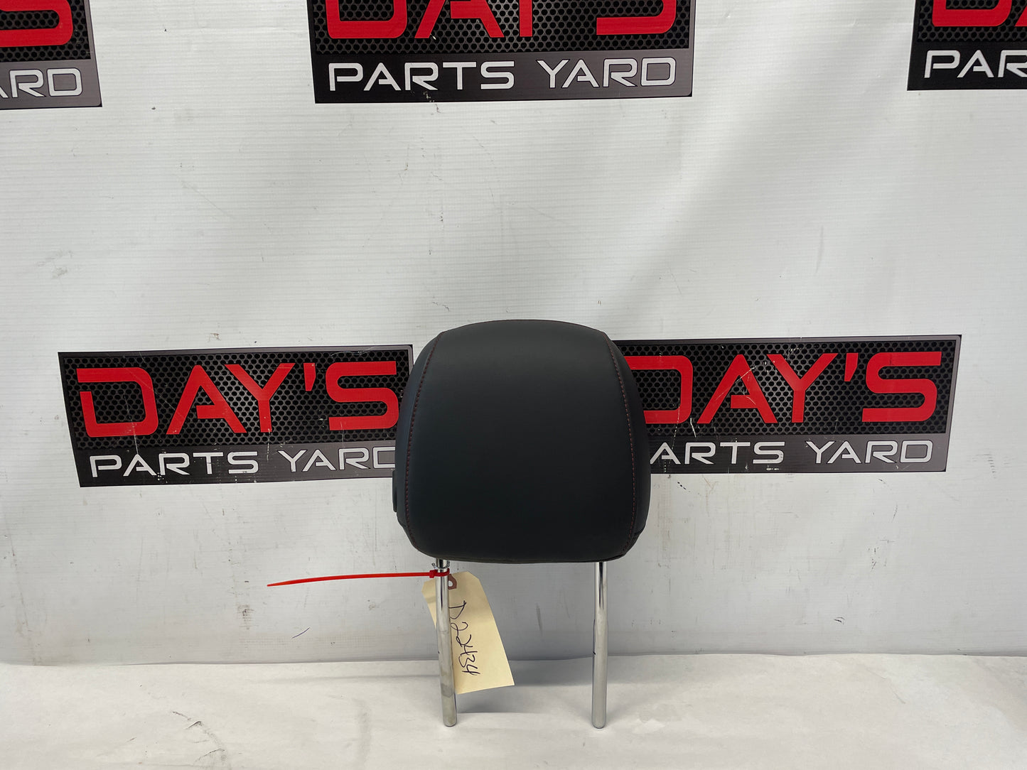 2017 Chevy SS Sedan RH Passenger Head Rest Headrest Restraint OEM - Day's Parts Yard