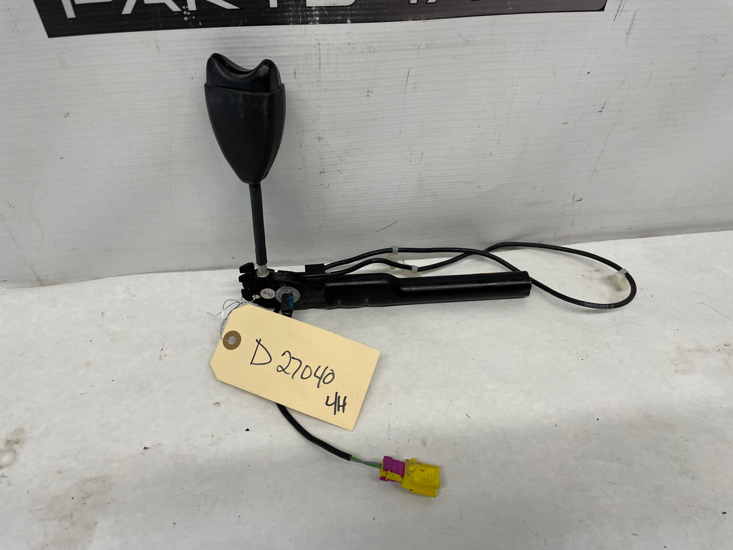 2009 Pontiac G8 GT Front LH Driver Seat Pretensioner OEM - Day's Parts Yard