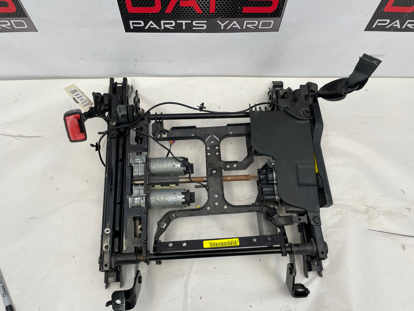 2009 Pontiac G8 Base Front LH Driver Seat Track Frame Electric OEM - Day's Parts Yard