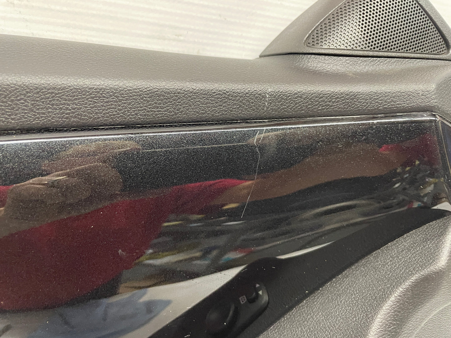 2013 Chevy Camaro ZL1 LH Driver Carbon Flash Front Interior Door Panel OEM - Day's Parts Yard