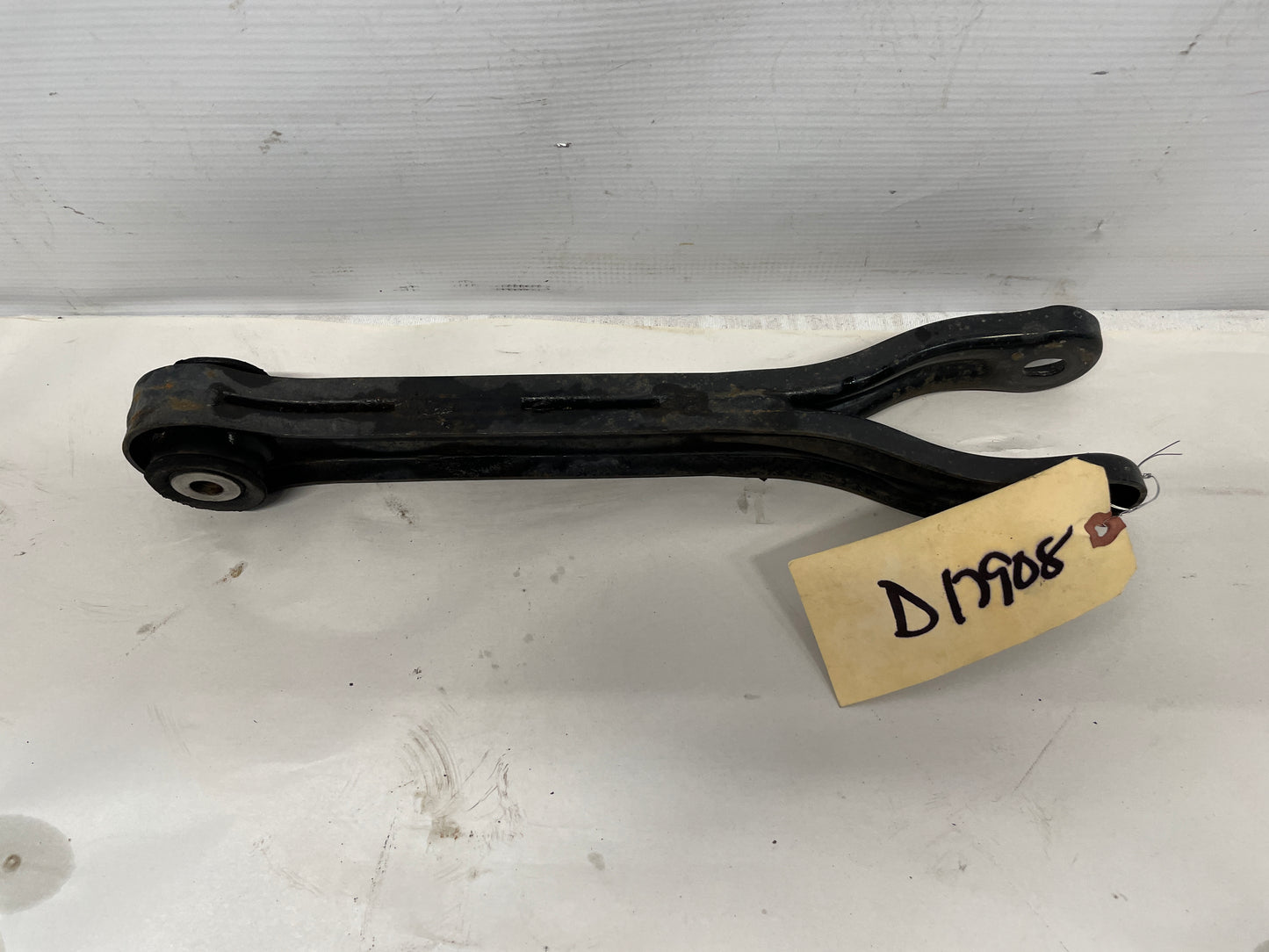 2009 Pontiac G8 GT LH Driver Rear Suspension Trailing Control Arm OEM - Day's Parts Yard