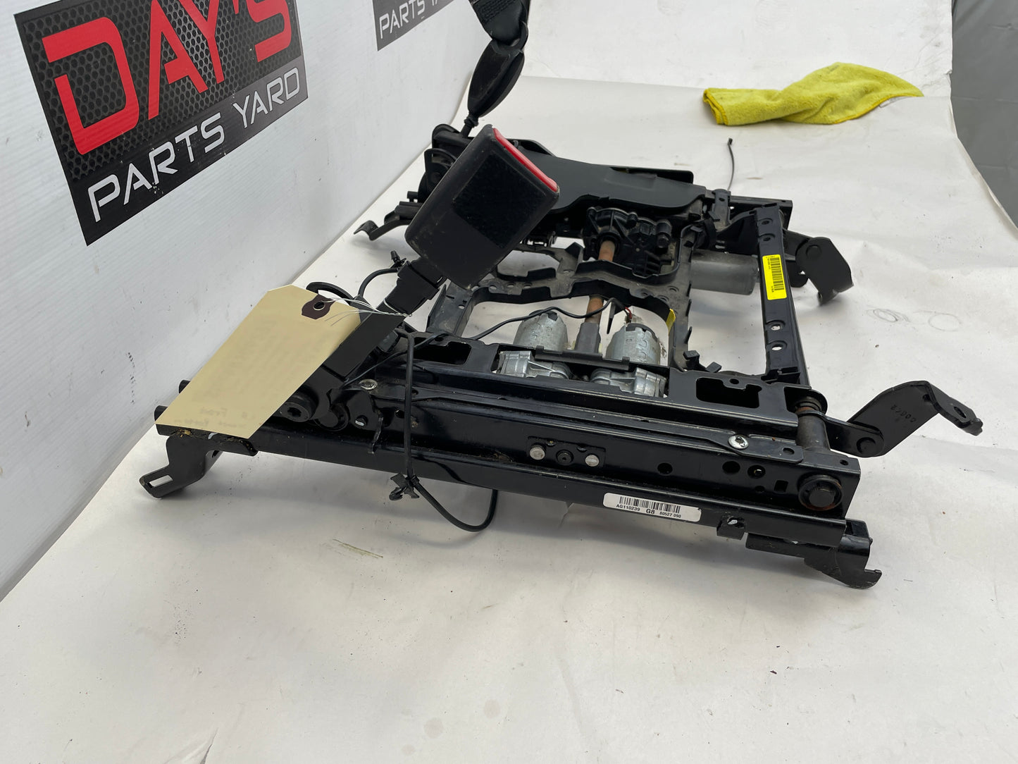 2009 Pontiac G8 Base Front LH Driver Seat Track Frame Electric OEM - Day's Parts Yard