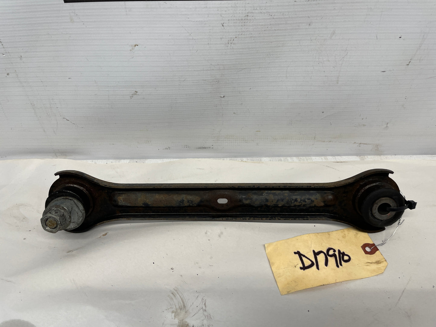 2009 Pontiac G8 GT LH Driver Rear Suspension Trailing Control Arm OEM - Day's Parts Yard