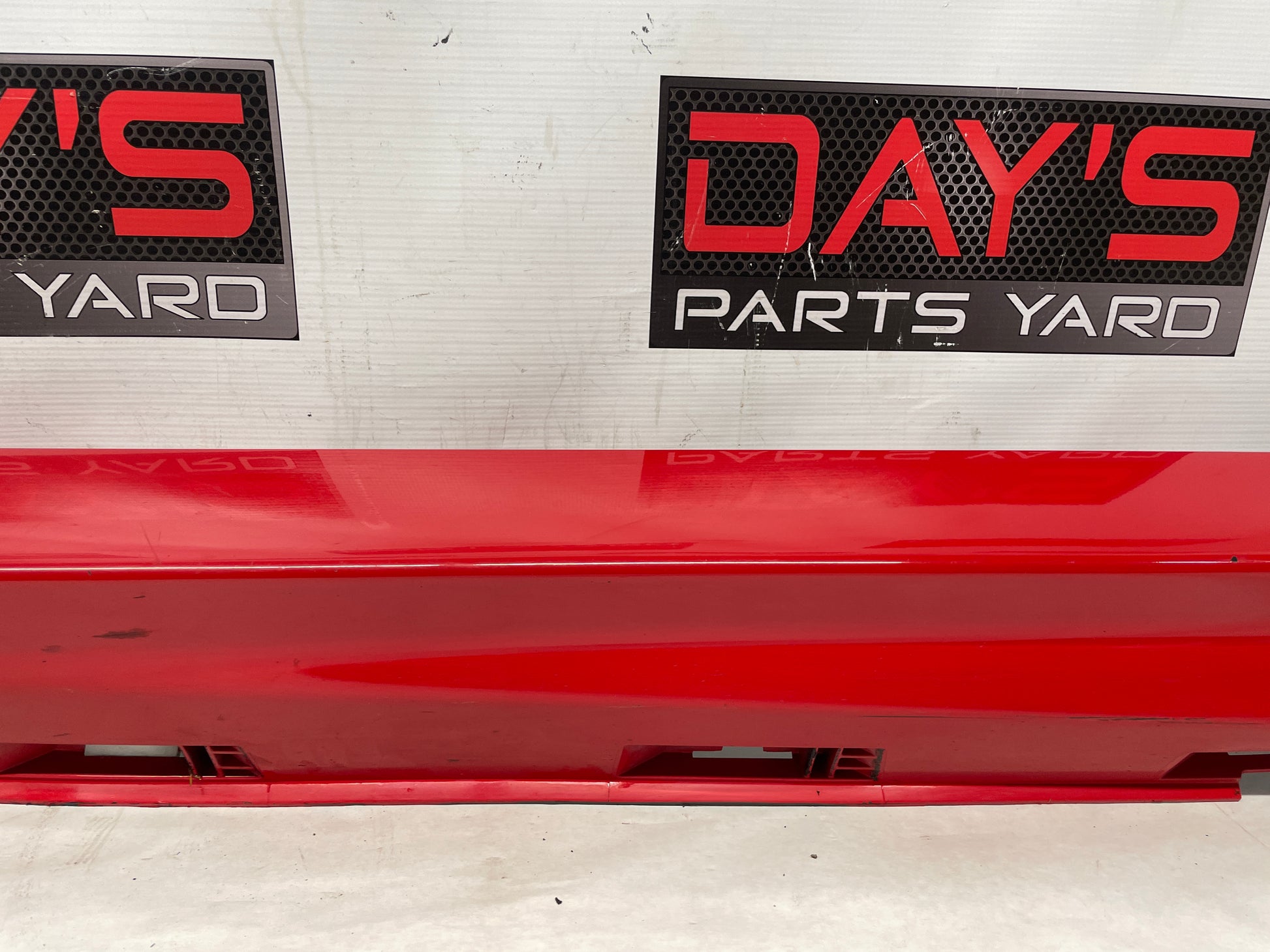 2009 Pontiac G8 LH Driver Rocker Molding Side Skirt Panel Red OEM - Day's Parts Yard