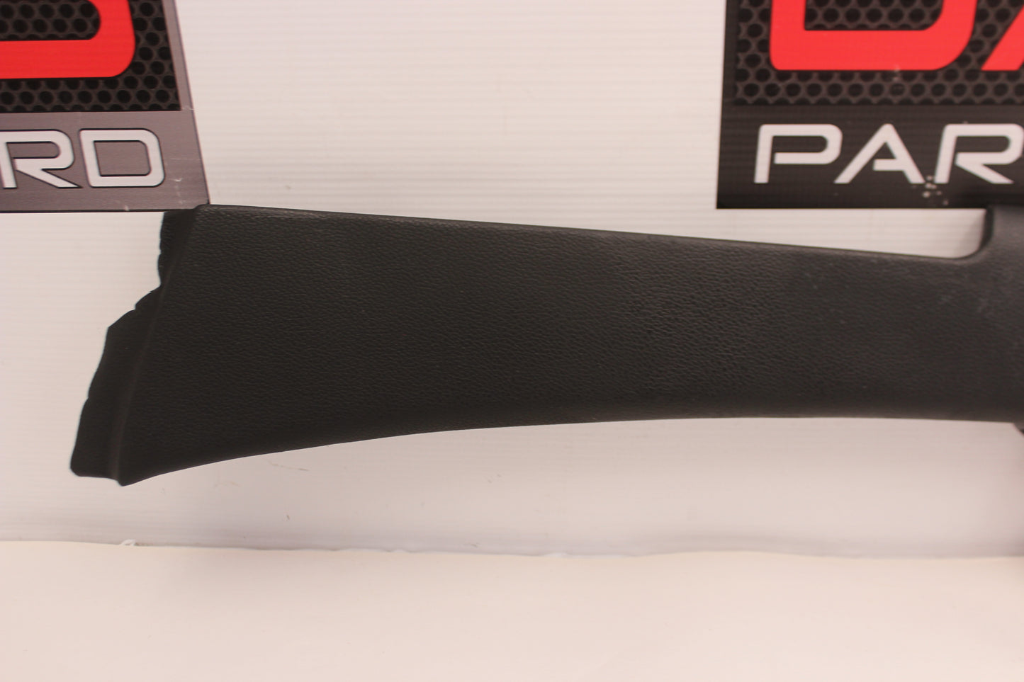 2016 Cadillac CTS-V RH Passenger Floor Console Trim OEM - Day's Parts Yard