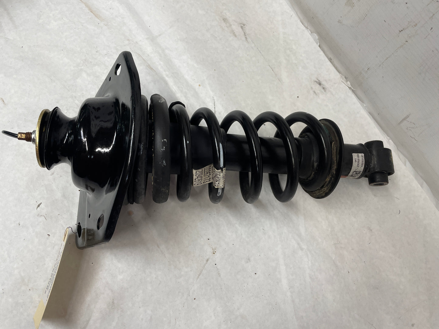 2013 Chevy Camaro ZL1 RH & LH Rear Magnetic Ride Struts OEM - Day's Parts Yard