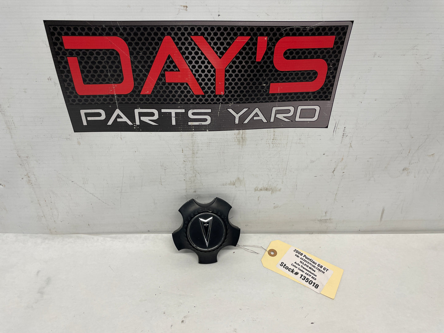 2008 Pontiac G8 GT Wheel Center Cap OEM - Day's Parts Yard