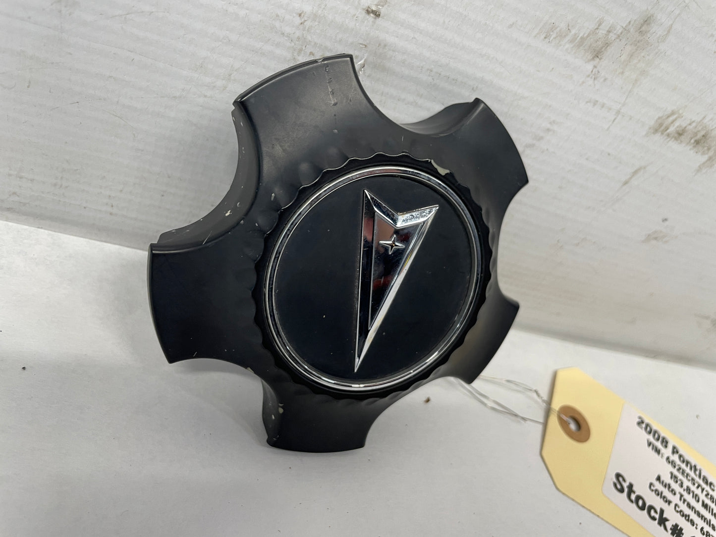2008 Pontiac G8 GT Wheel Center Cap OEM - Day's Parts Yard