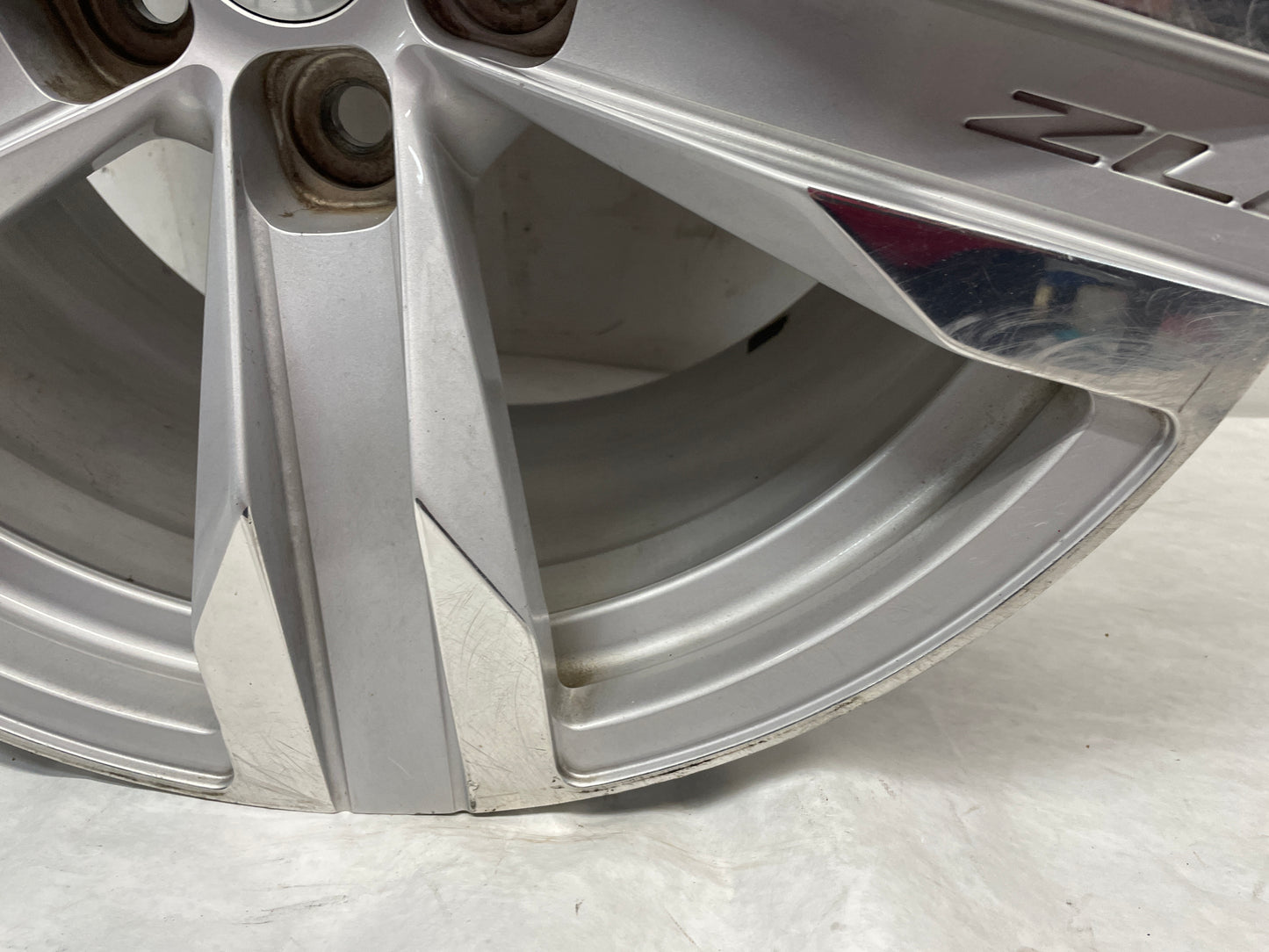 2013 Chevy Camaro ZL1 Rear ZL1 Wheel 20X11 OEM - Day's Parts Yard