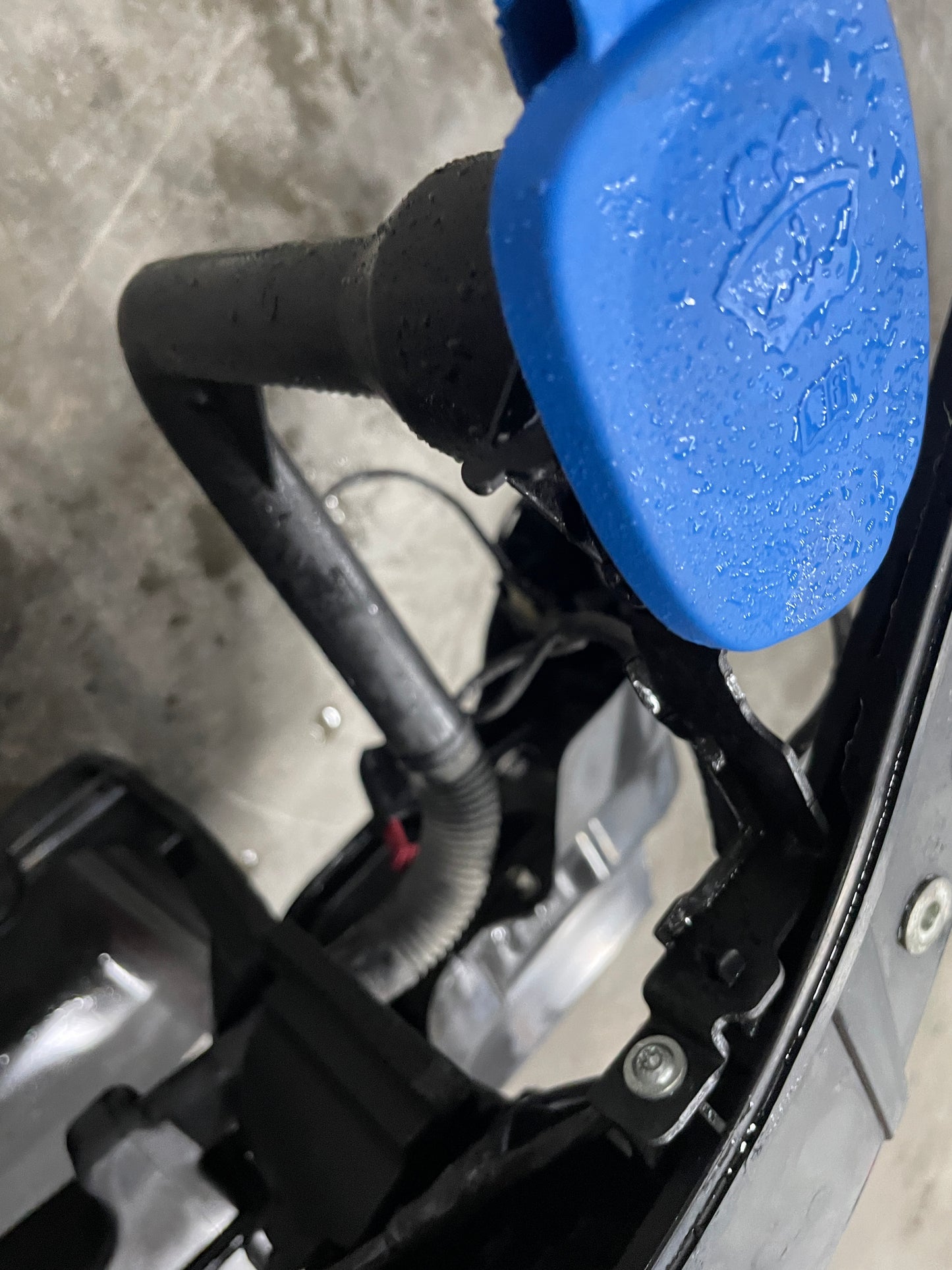 2015 Chevy SS Sedan Front Radiator Core Support Bracket Brace Assembly OEM - Day's Parts Yard